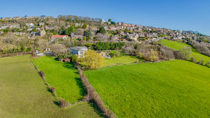 Photo 33- click for photo gallery